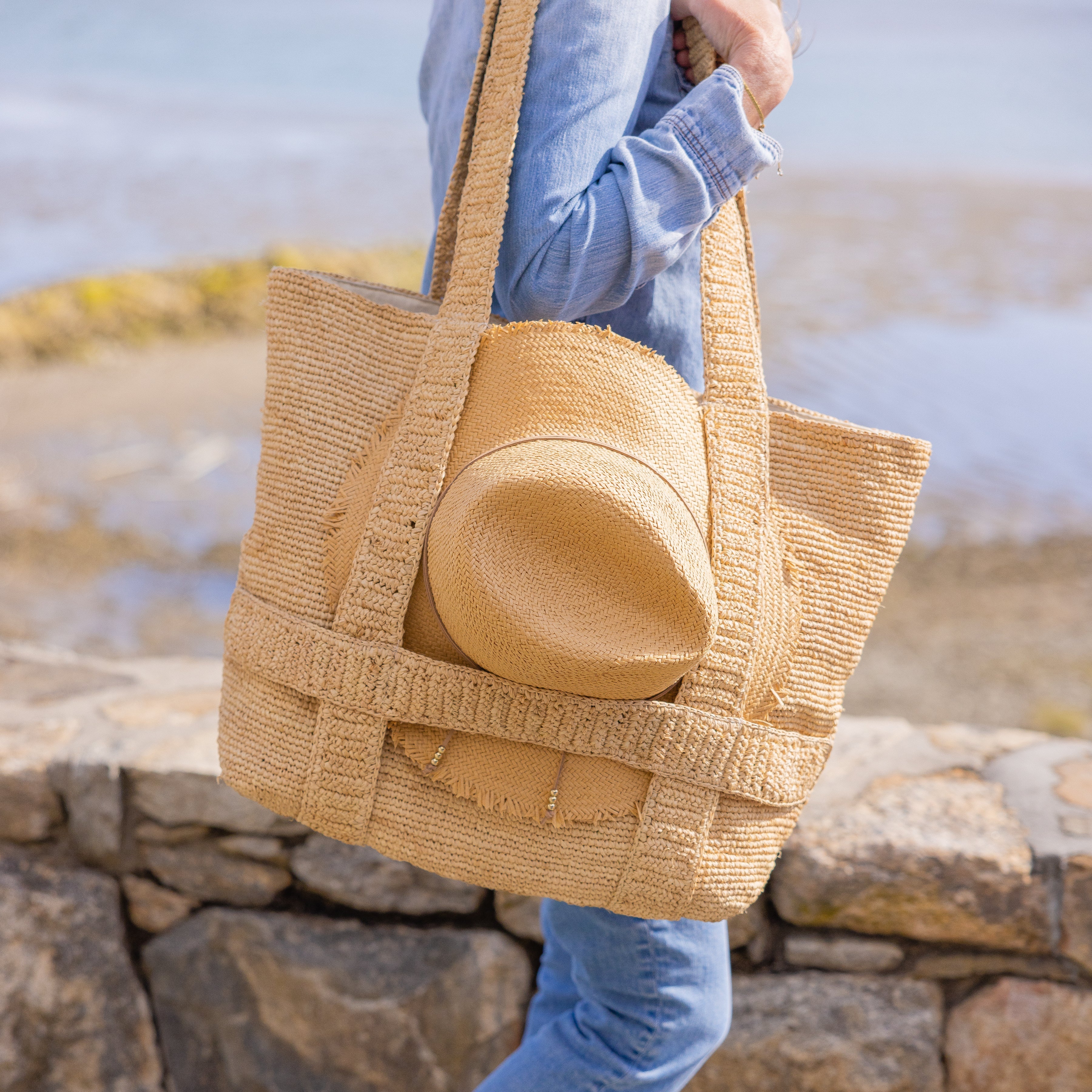 The Original Straw Traveler Bag