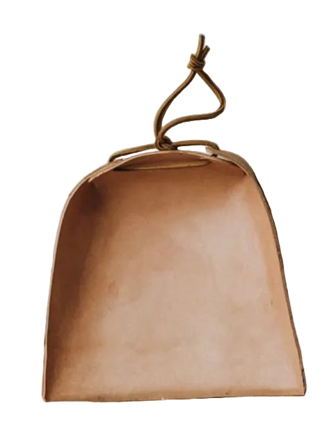 Leather dustpan