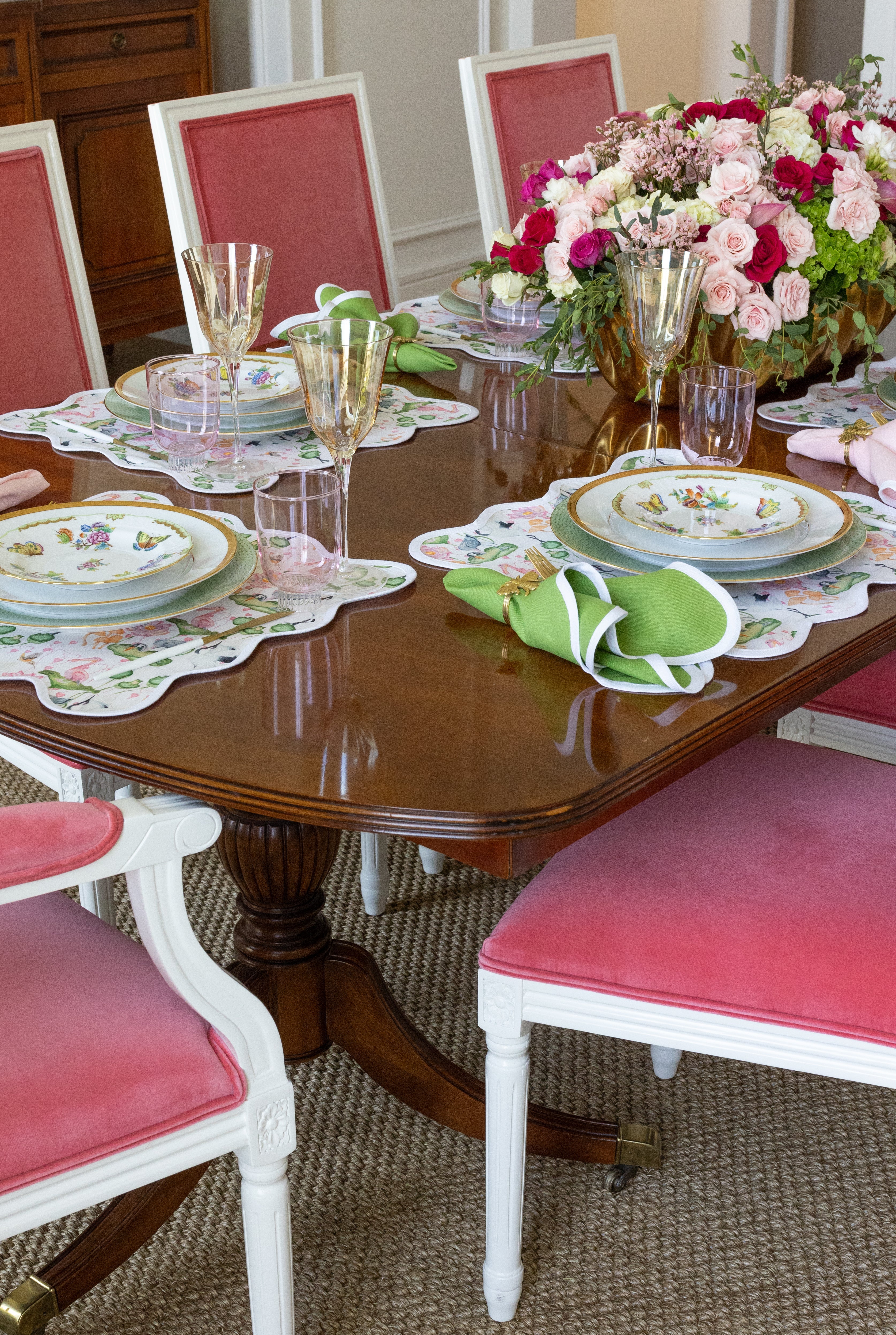 Square Scalloped Placemat | Waterlily