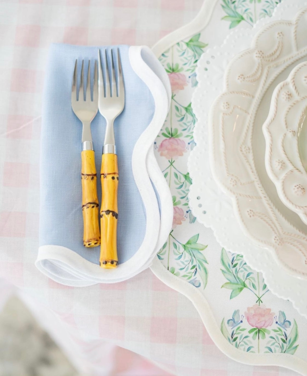 Linen Scalloped Square | Cornflower Blue