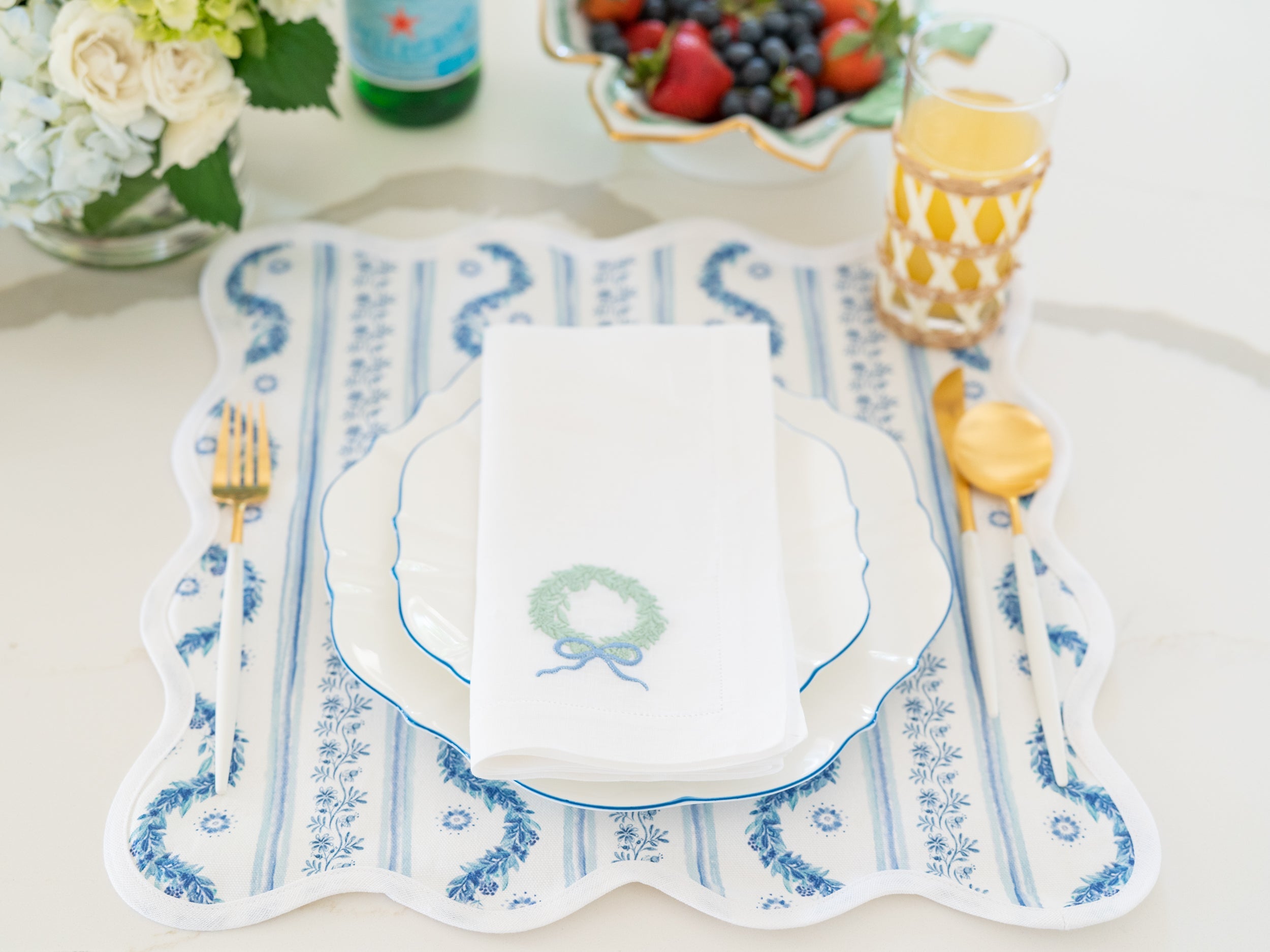 Square Scalloped Placemat | Boxwood Garden - Delft Blue