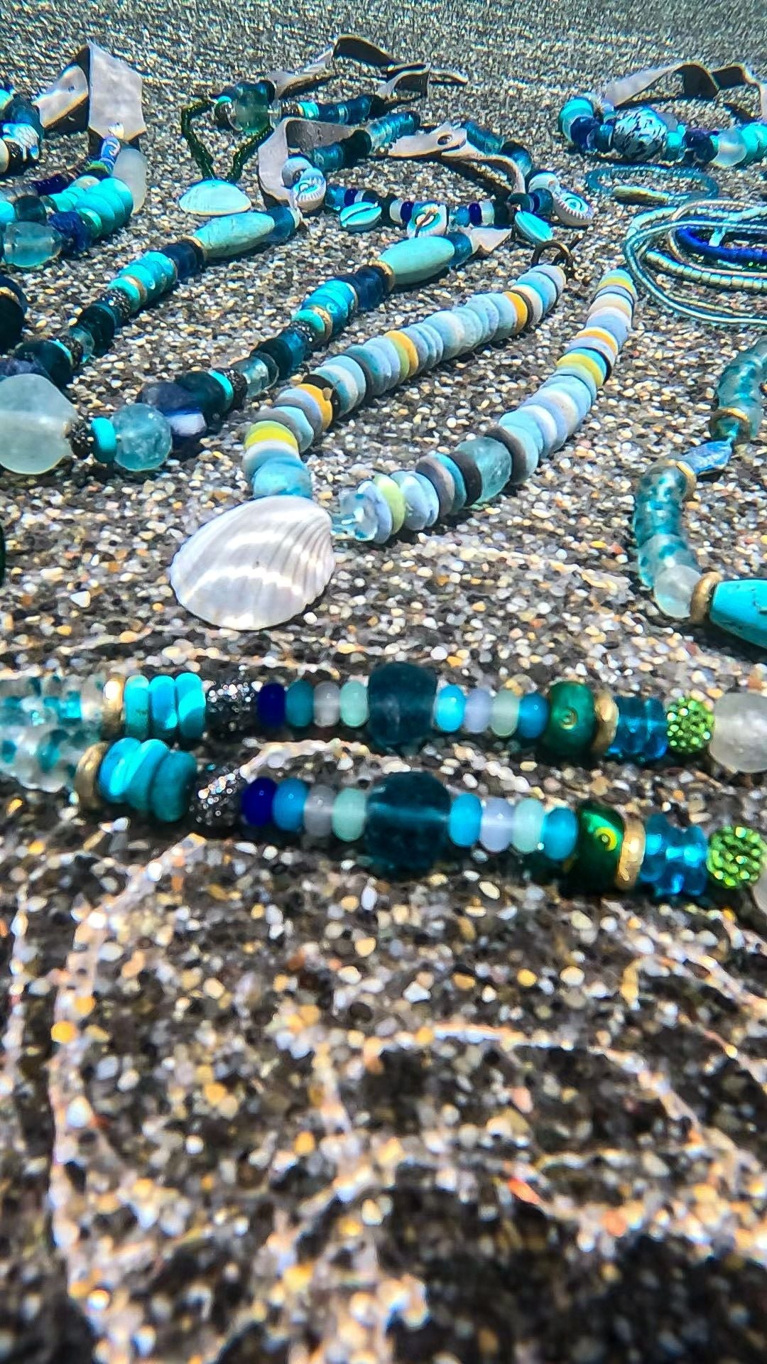Classic Shell Necklace | Mixed Azul