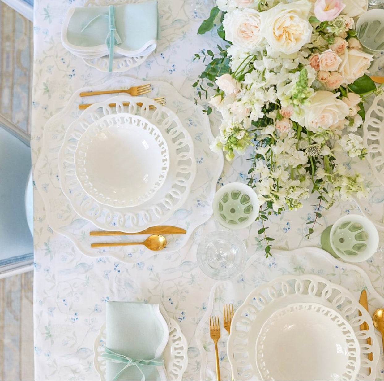 Linen Scalloped Square | Sage Green
