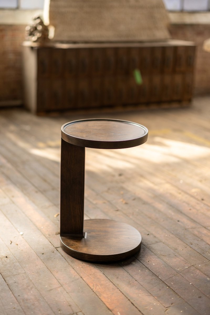 Dovetail Sofa Table | Modern Round C-Side C-Table Pull Up