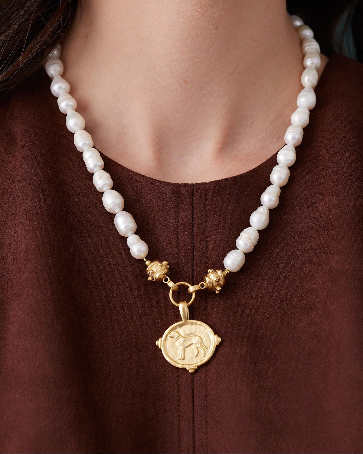 Retriever Pearl Necklace