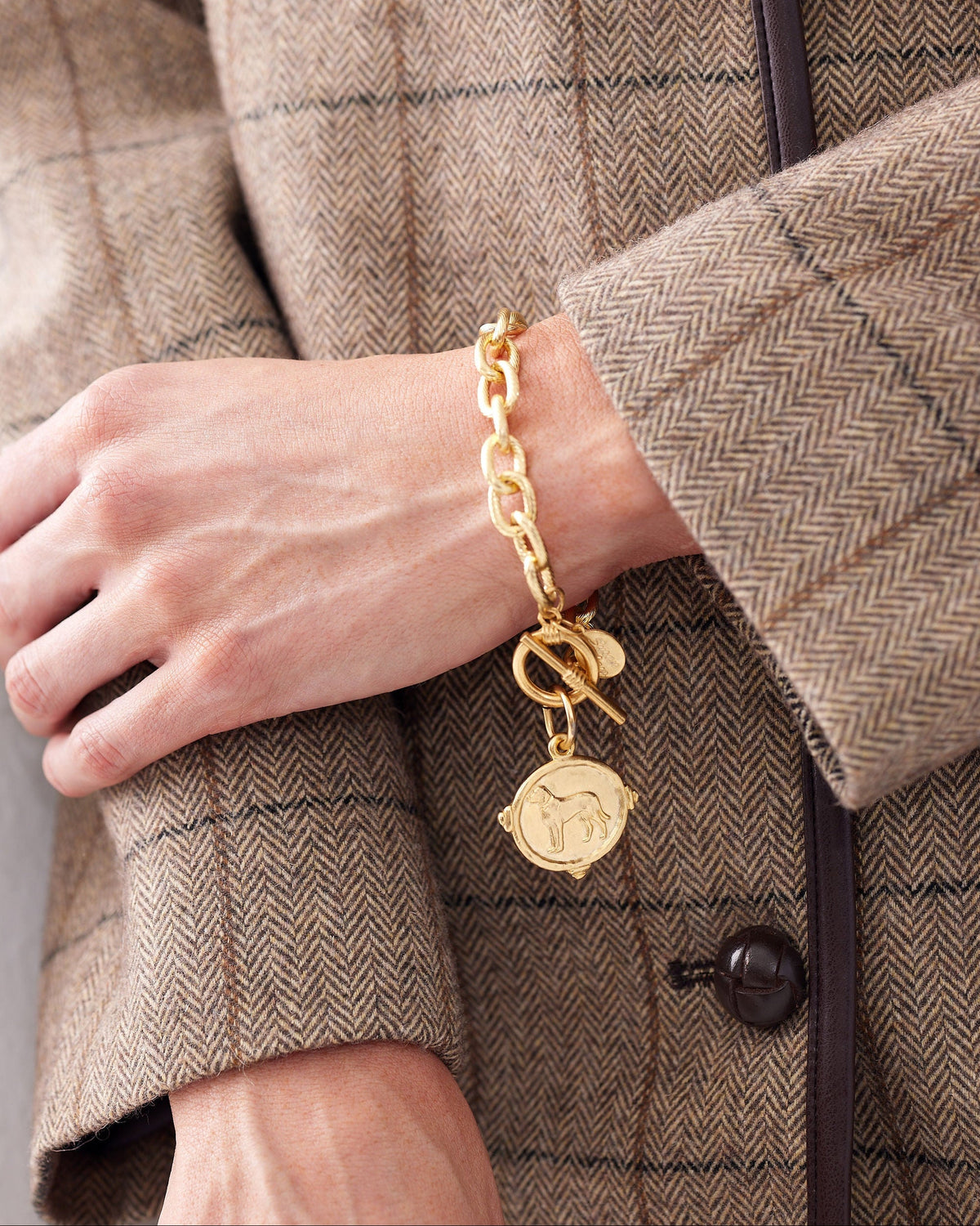 Retriever Toggle Bracelet