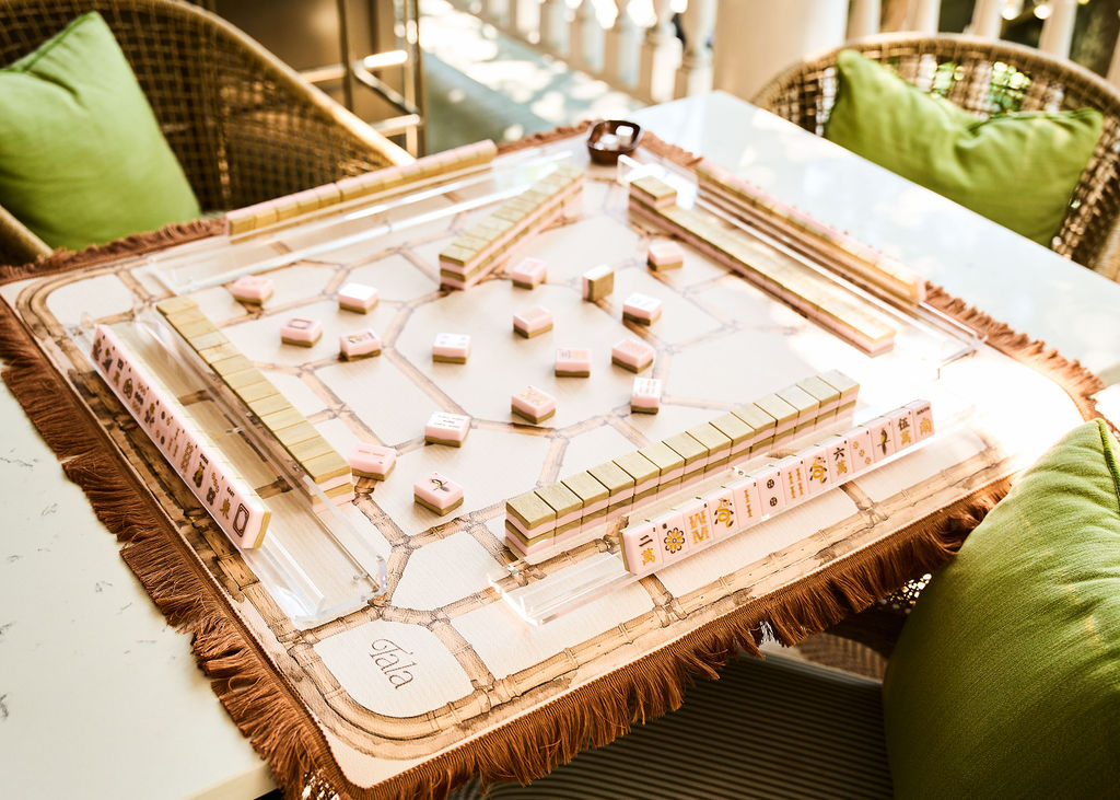 The Veranda Mahjong Mat - Bamboo Neutral with Fringe