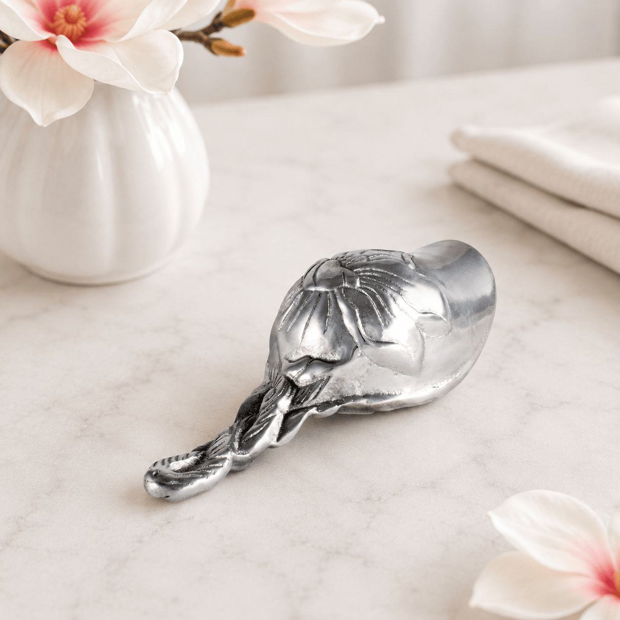 Magnolia Ice Scoop