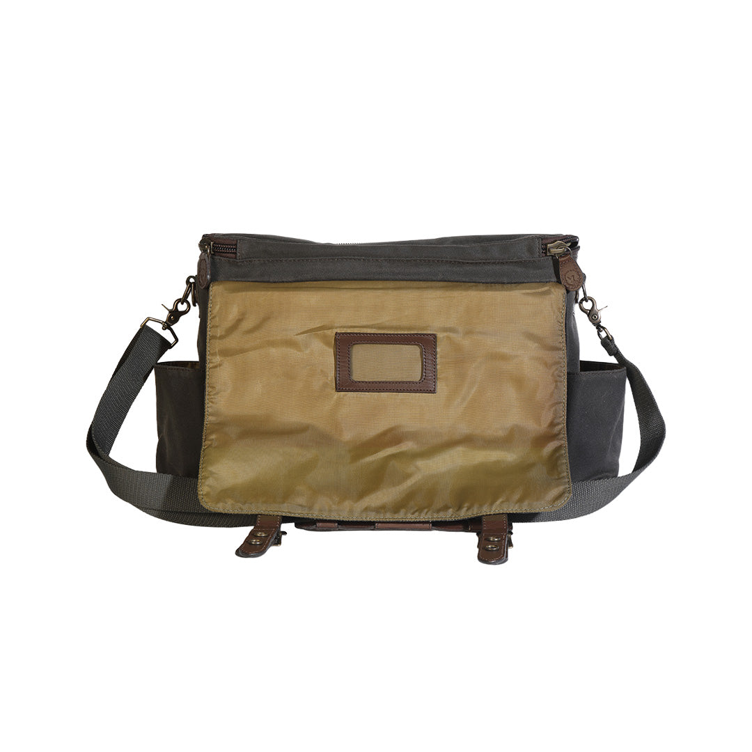 COMMONWEALTH FIELD BAG