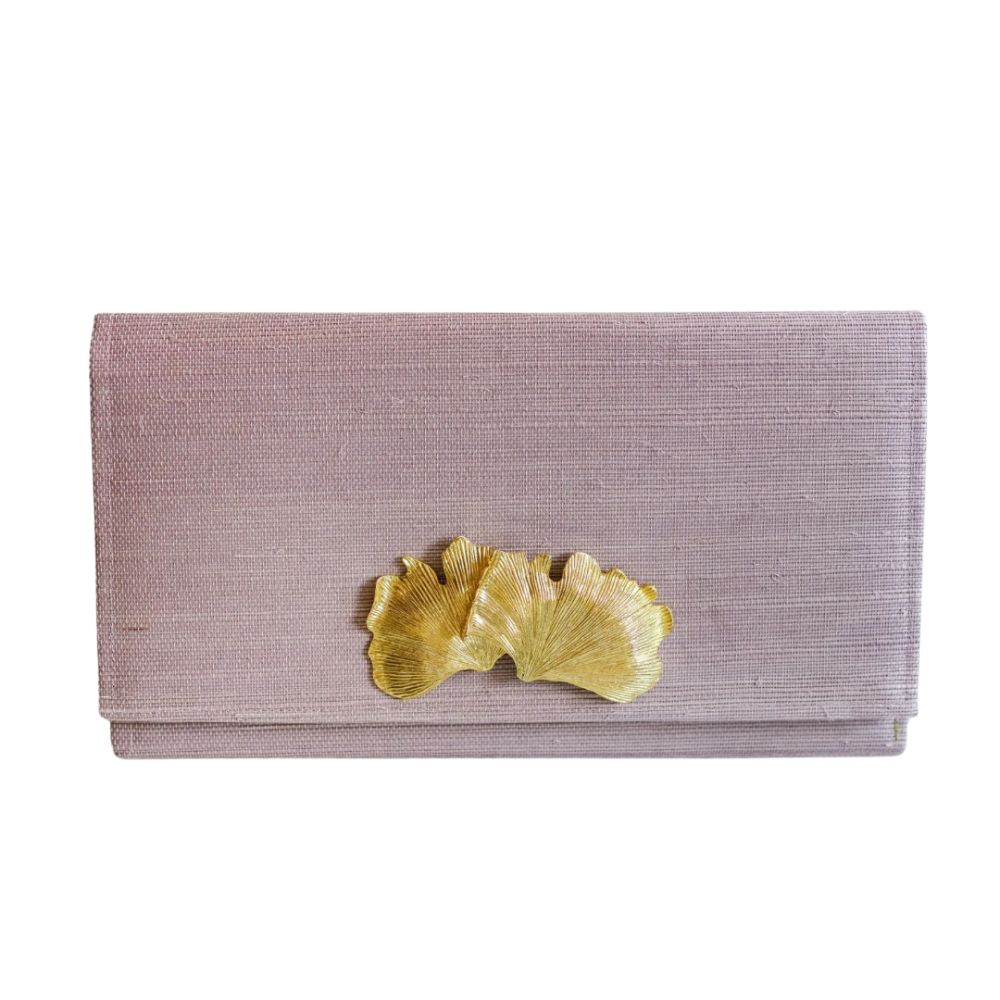 Alison Clutch x A Well Dressed Home
