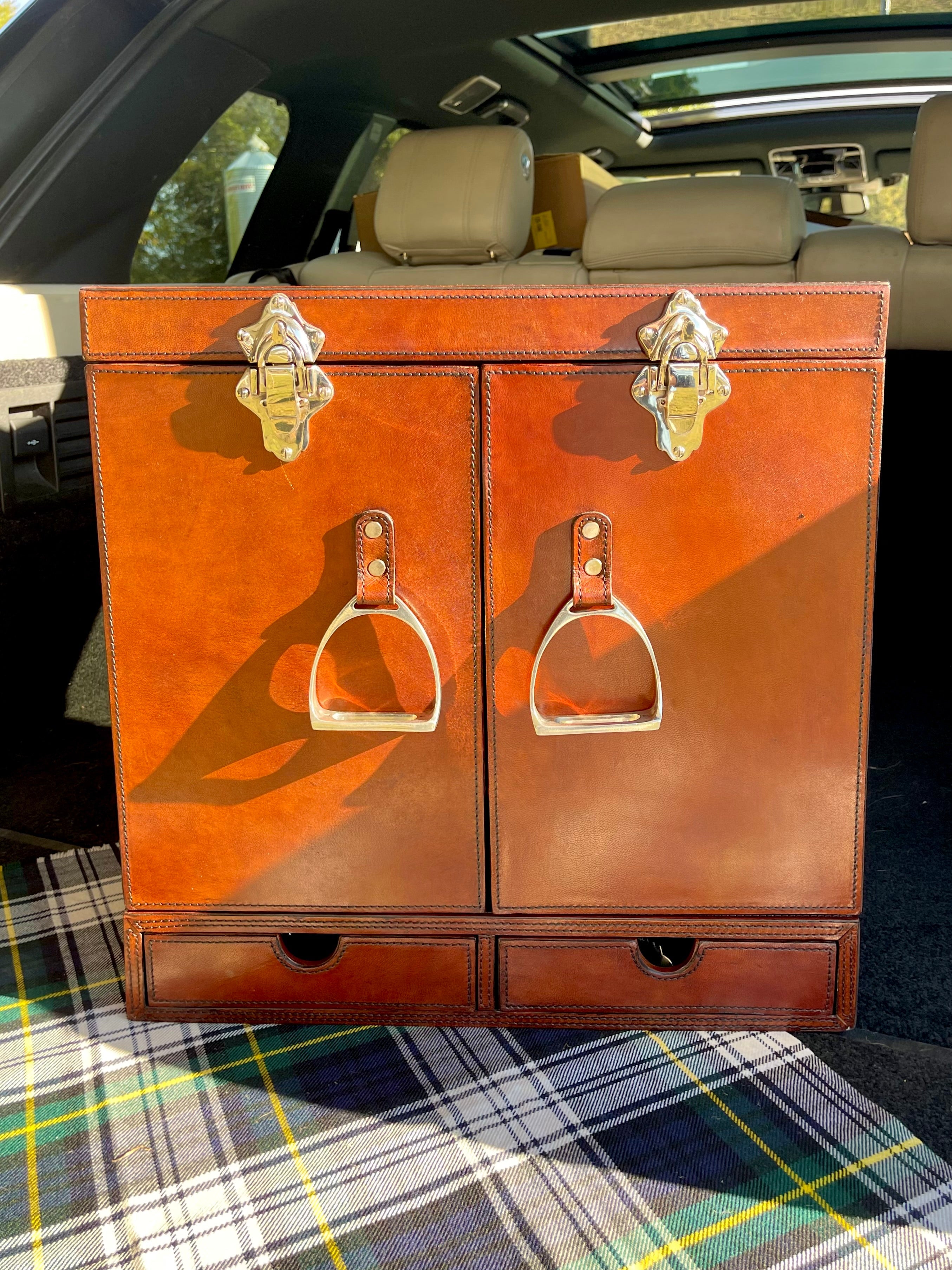 Leather Field Bar