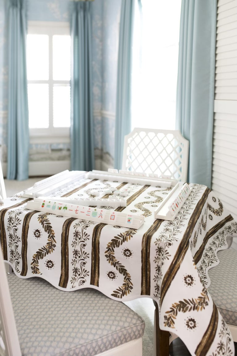 Scalloped Square Table Topper in Boxwood Garden - Espresso