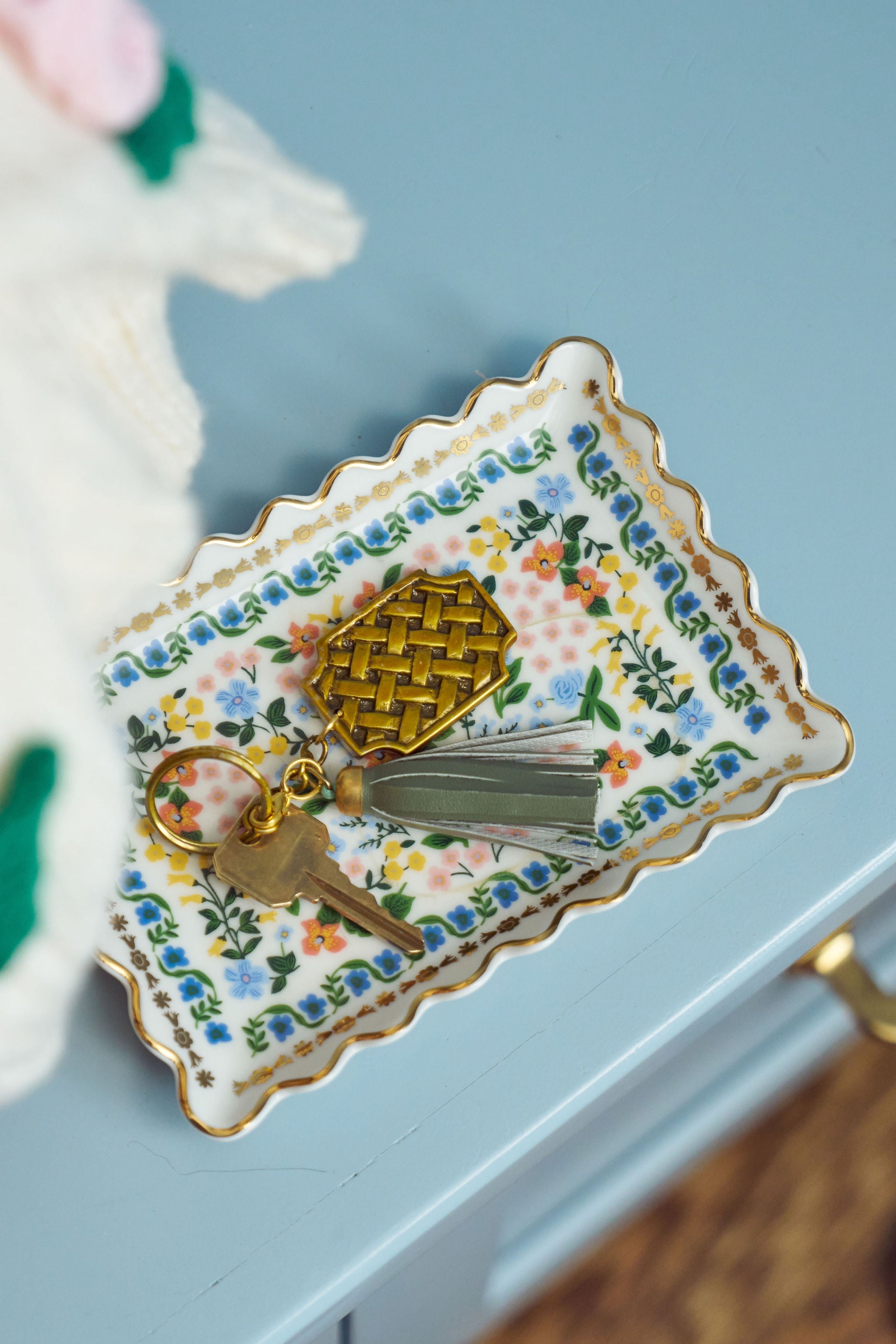 Classic Lattice Key Chain