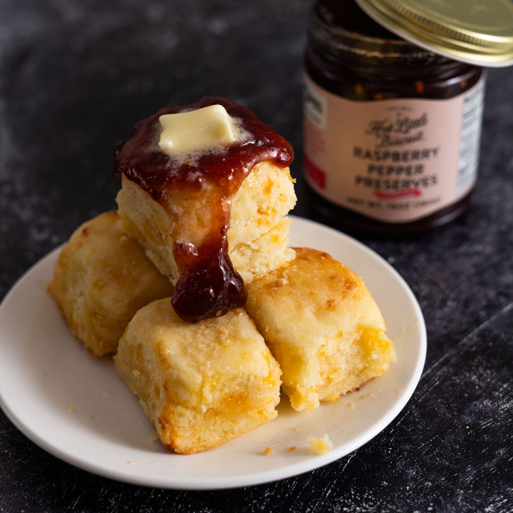 Sharp Cheddar Biscuits (24 Biscuits)