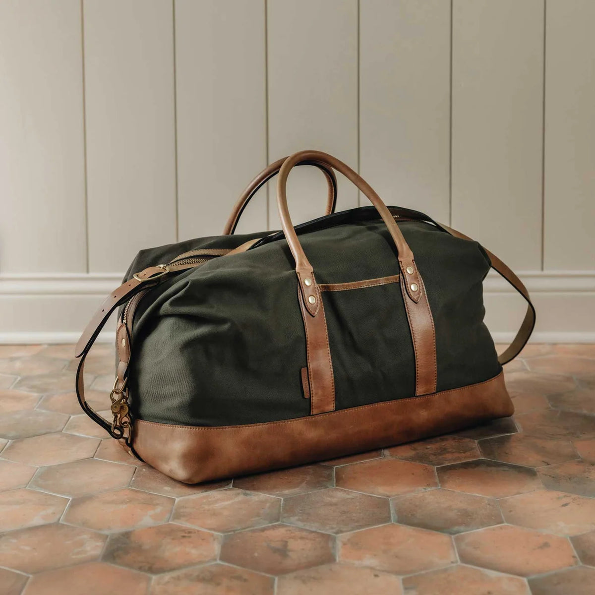 Canvas Weekender