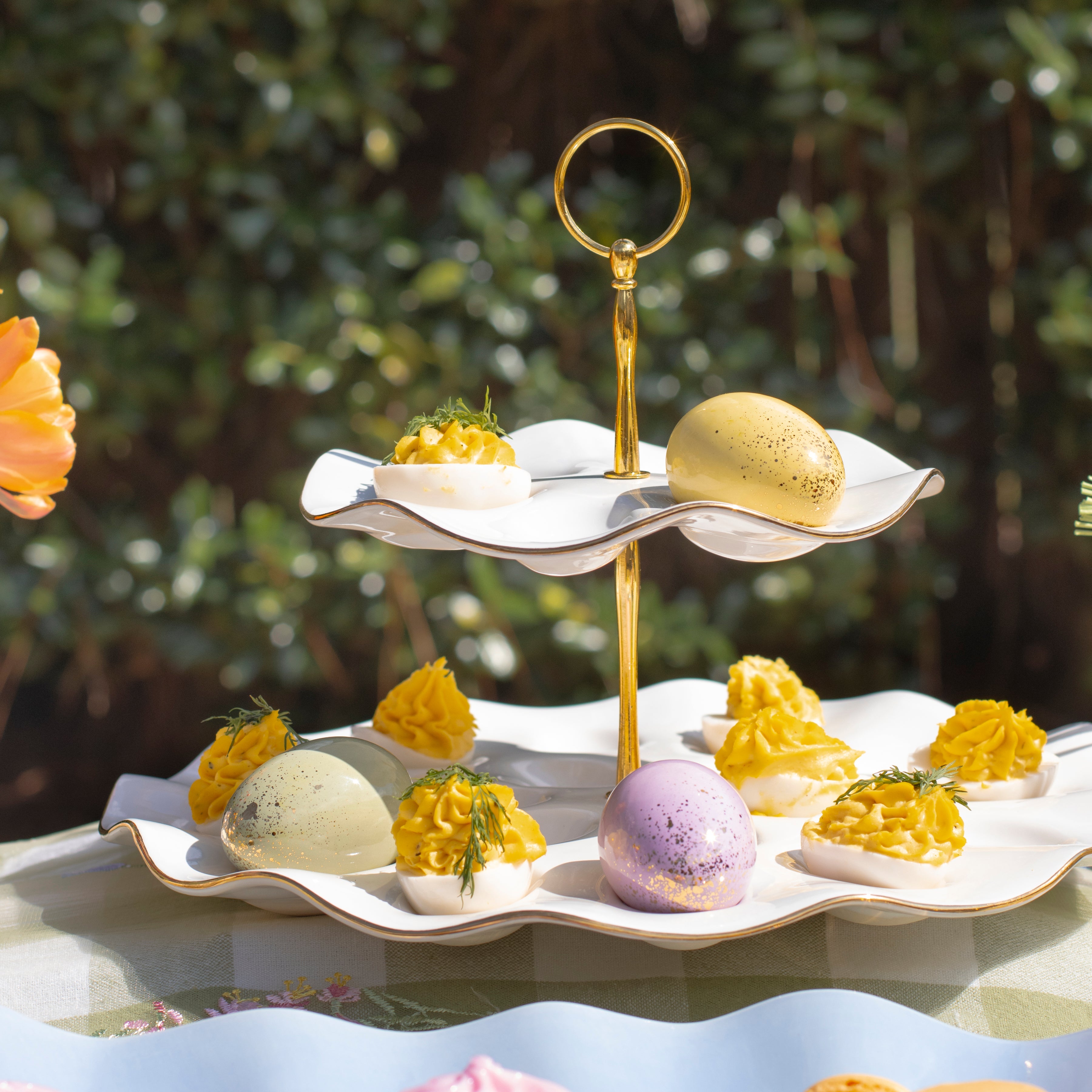 サ*ク様 38灯 leiri hygge store DAMNGOOD のセット Tiered Deviled Egg Platter – Fieldshop by Garden & Gun