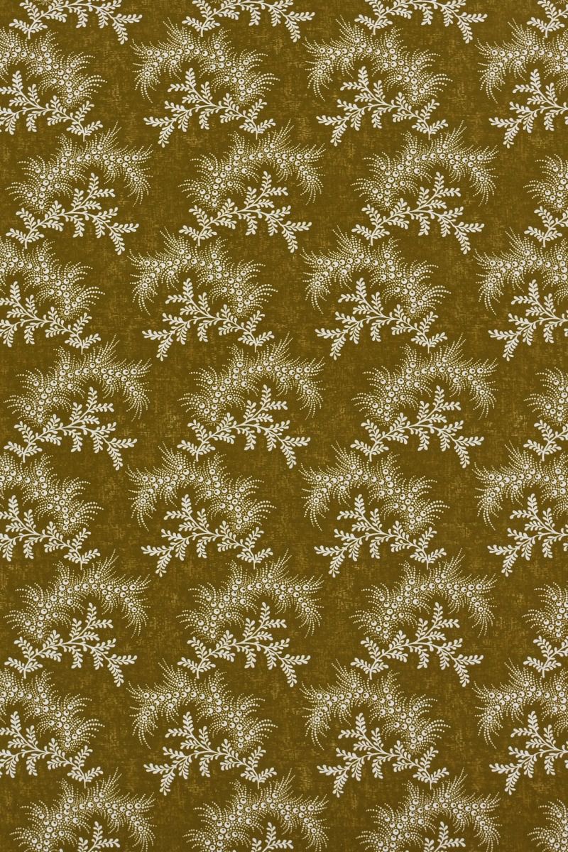 Tablecloth with Pattern of white leaves on a brown background