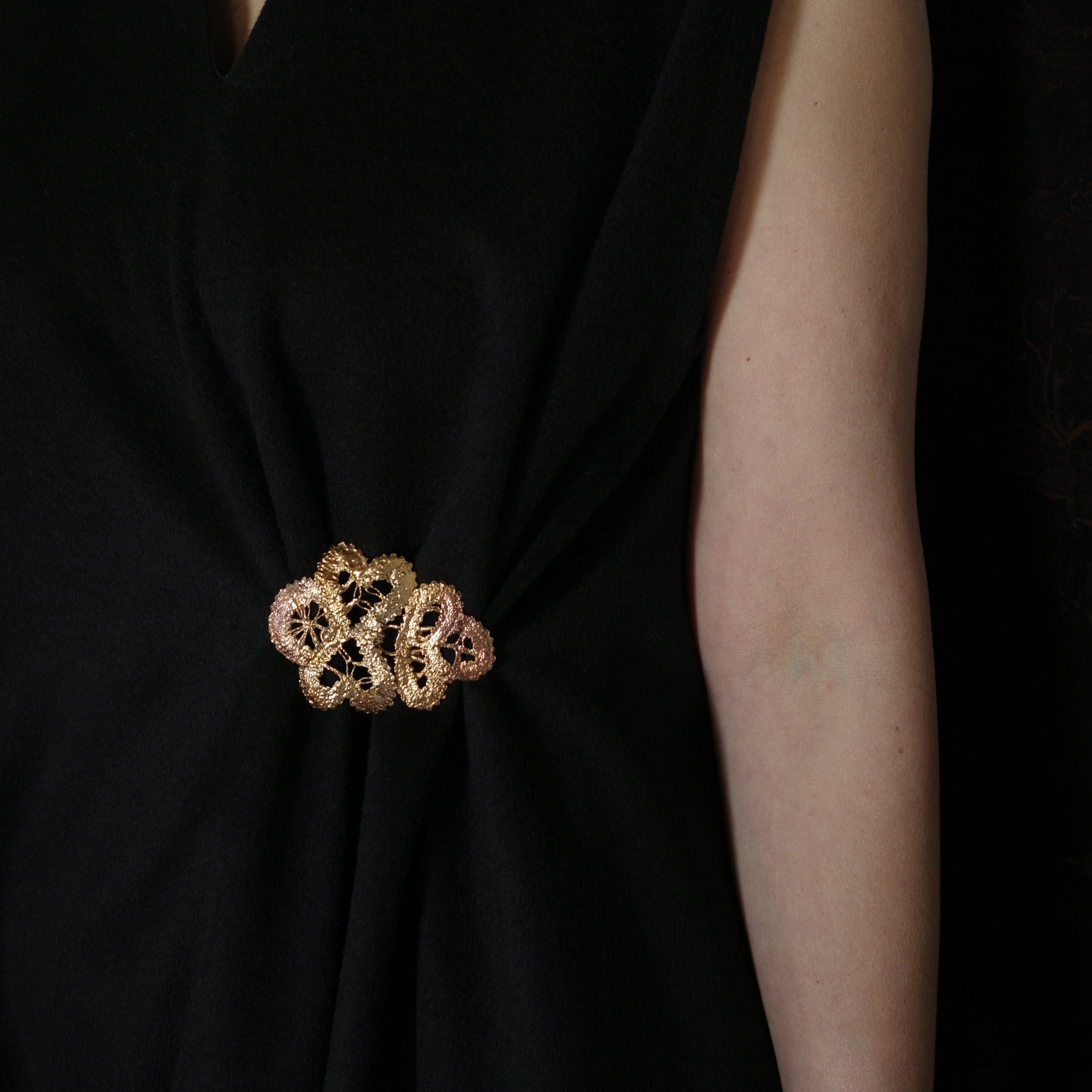 Handcrafted Lace Brooch Clasp - Bronze