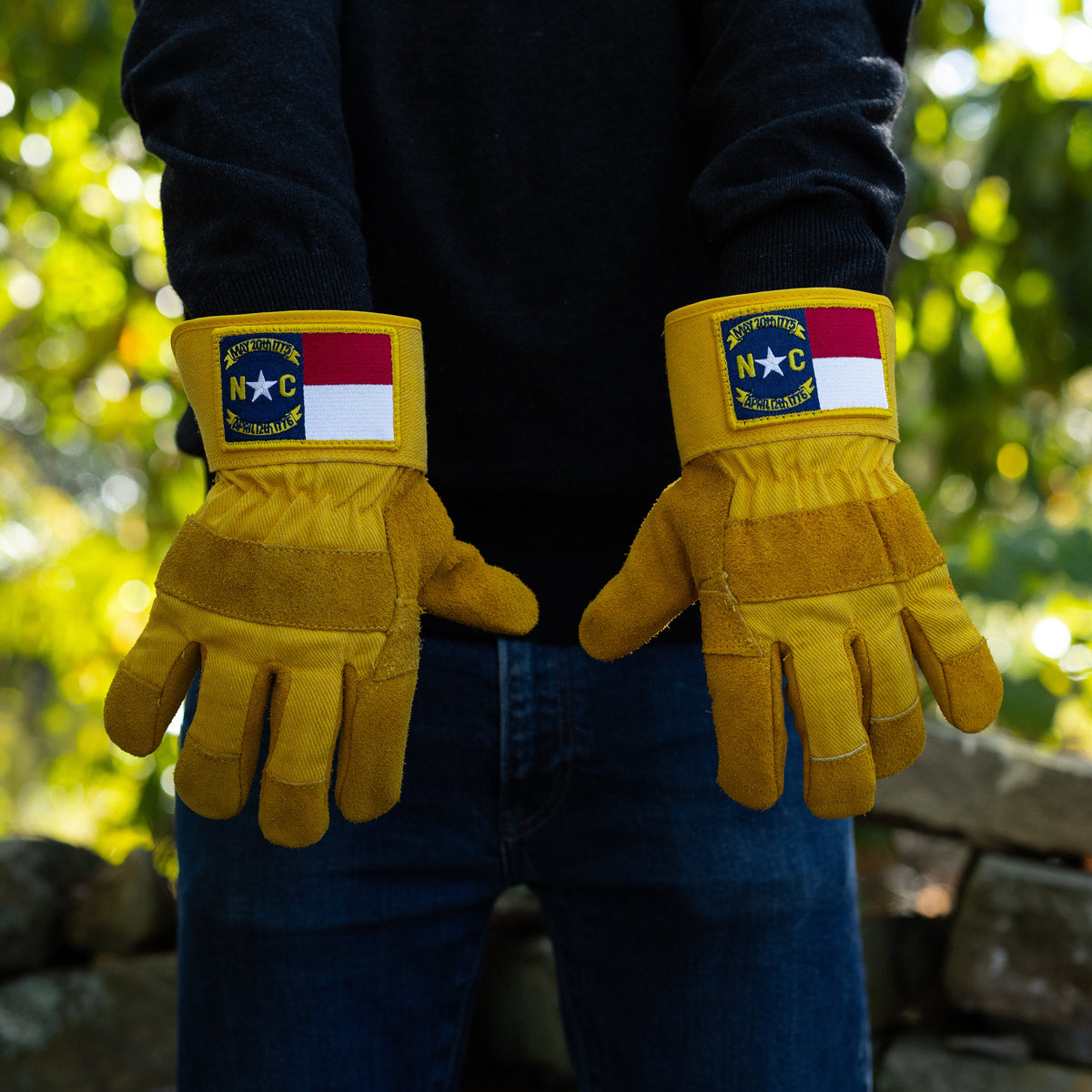 NORTH CAROLINA GLOVES
