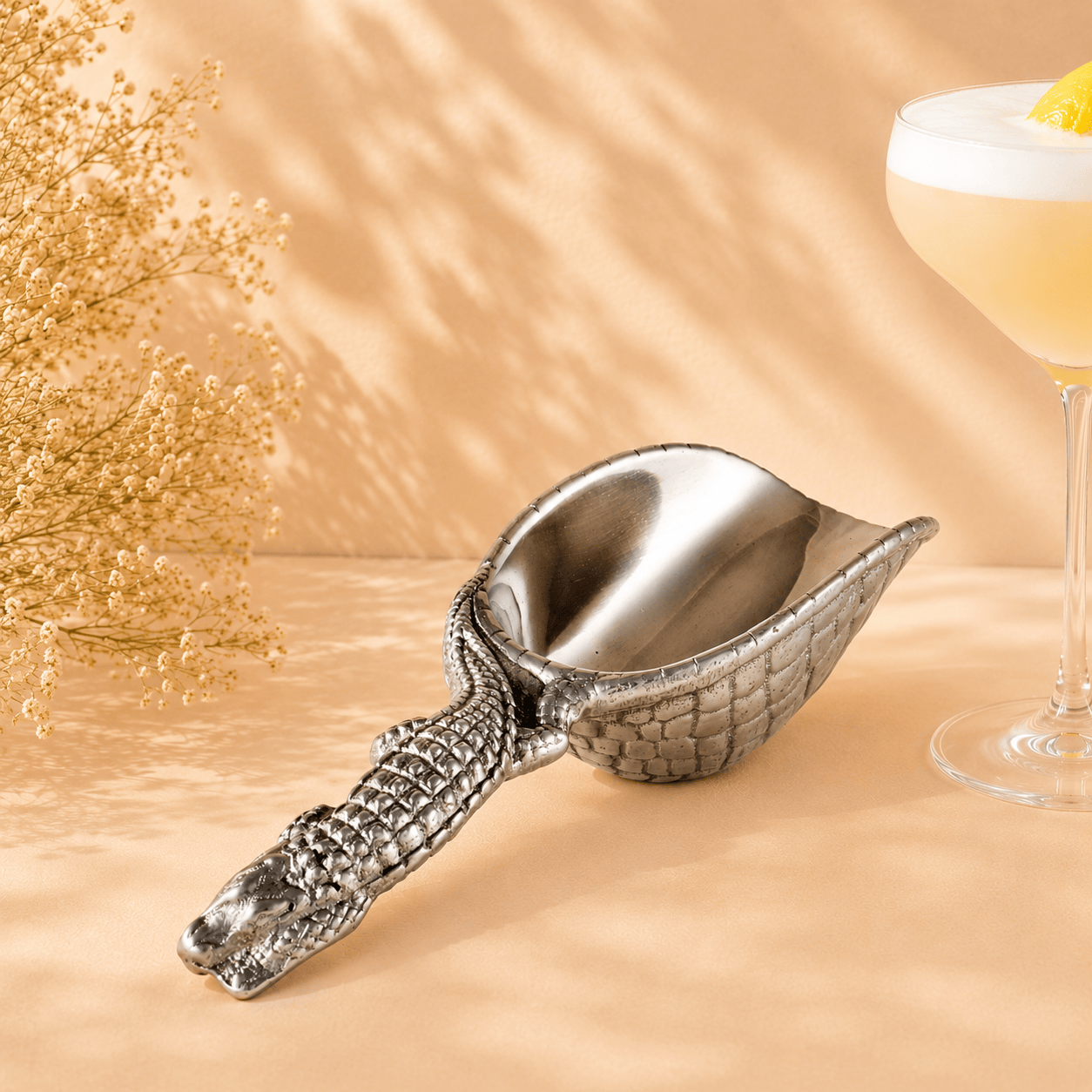 Alligator Ice Scoop
