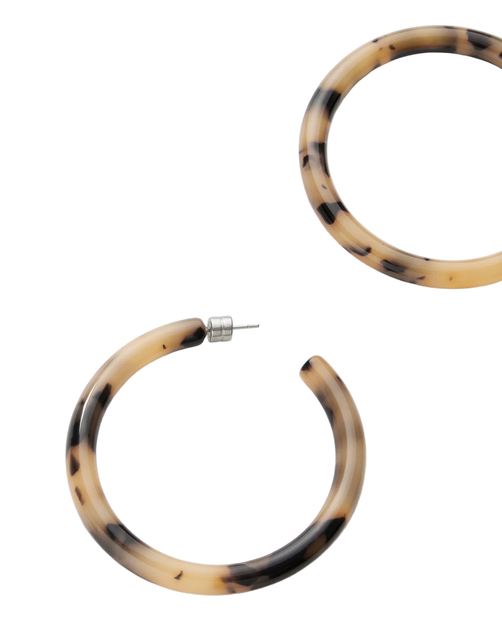 Bold Hoops in Blonde Tortoise