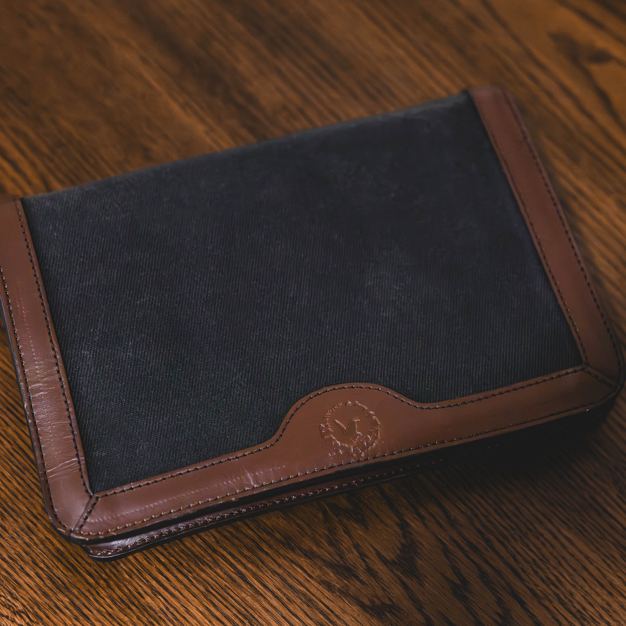 ESSENTIALS EDC PADFOLIO